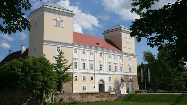 schloss-wolkersdorf-1-X.jpg