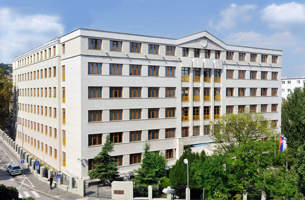 MZV-budova-1-X.jpg