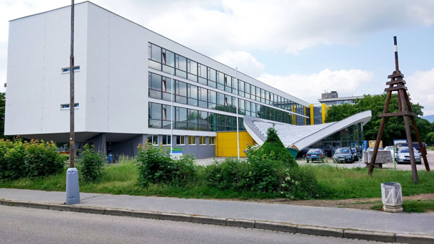 Skola-kolektory-Trencin-4-X.jpg