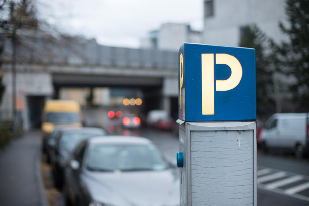 Auto-parking-1-X.jpg