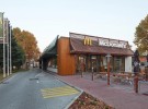 Výstavba má dve etapy, McDonald´s už stojí